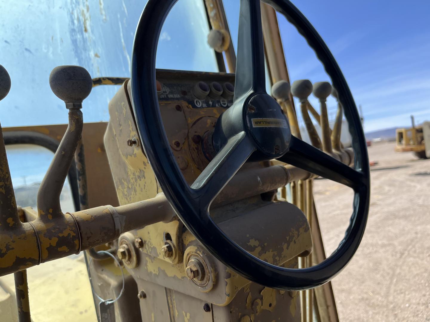 ./imagenes/INVOICE/2019/18025/MOTOCONFORMADORA CATERPILLAR 120G (16).JPG